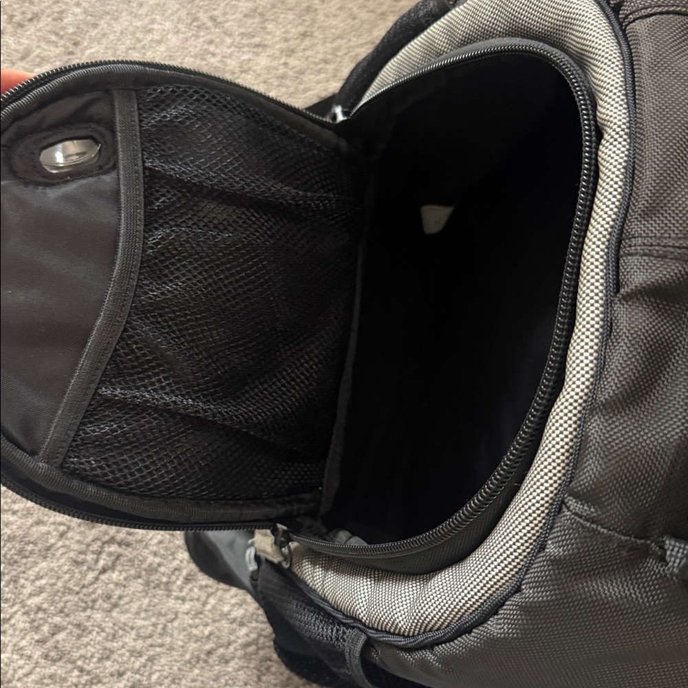Sony Back Pack - Picture 5 of 10